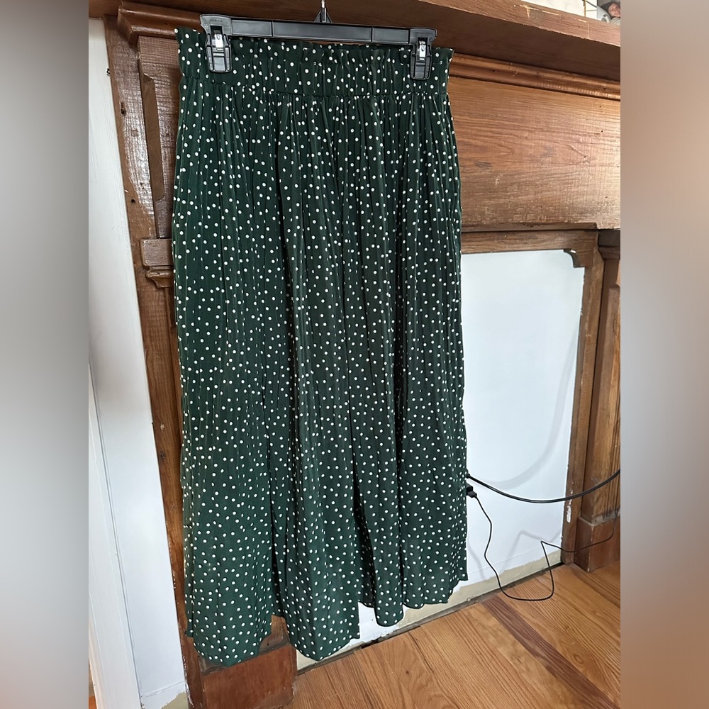 Dark Green Pleated Polka Dot Skirt - Size Medium